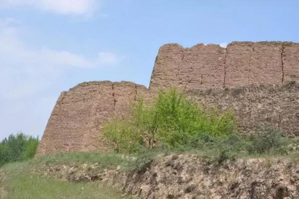 探秘甘肅通渭戰國秦長城遺址和古城堡 探秘甘肅通渭戰國秦長城遺址和古城堡