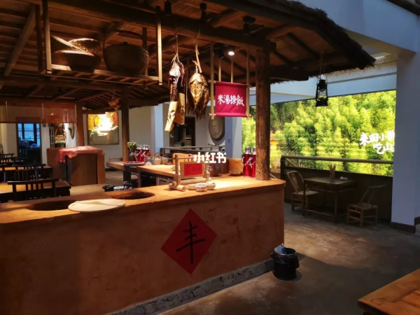 日流水20萬，它在院裡賣驢肉，小院餐飲正悄悄走火