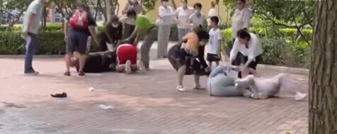 不止煞風景,這些旅遊中的不文明行為或涉嫌違法 不止煞風景,這些旅遊中的不文明行為或涉嫌違法