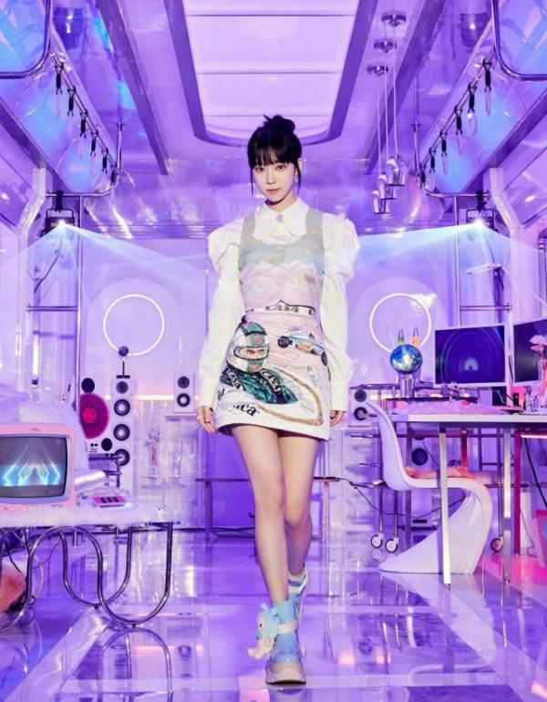 SM家族演唱會海報公開，粉絲調侃長達兩米，EXO卻只有一人