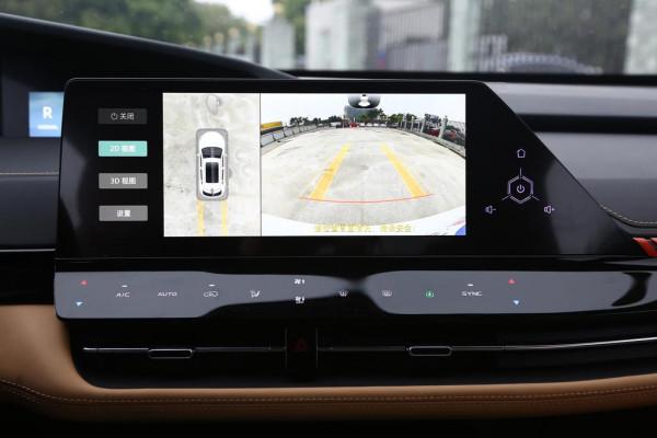 2.0T配愛信8AT，高顏值SUV，長安UNI-K，指導價14.59-18.49萬