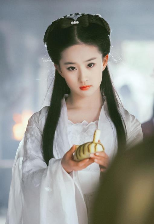 劉亦菲新劇路透曝光,未受“限籍令”影響,難道學鞏俐退美籍了? 劉亦菲新劇路透曝光,未受“限籍令”影響,難道學鞏俐退美籍了?