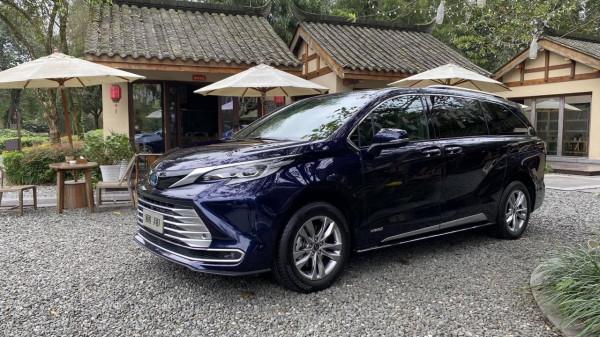 奶爸張局體驗賽那：很豐田，也很不豐田