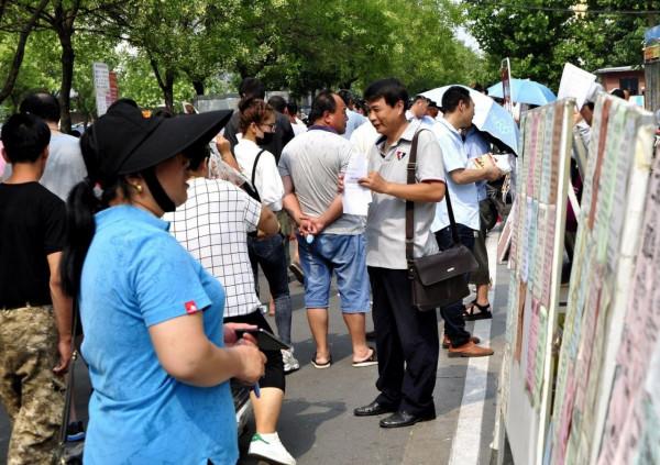 製造業從越南迴流中國該高興麼？“中國代工”帽子摘掉，才最要緊