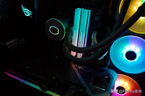 記憶體界的顏值巔峰:十銓 夢境DDR4-4000 RGB記憶體 記憶體界的顏值巔峰:十銓 夢境DDR4-4000 RGB記憶體