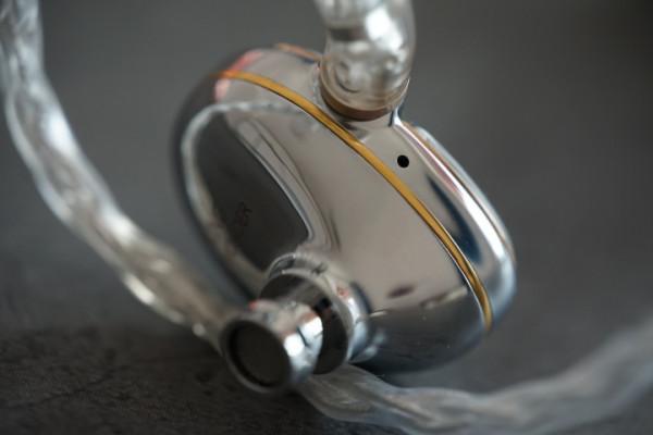 神奇的插頭調音，5年前千元內國產音質天花板耳機終迎繼任者