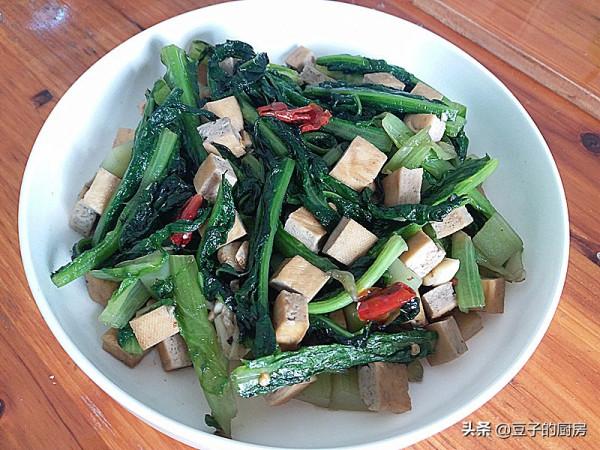 這葉子比萵筍更有營養價值,用它炒豆乾特別香,家人都愛吃 這葉子比萵筍更有營養價值,用它炒豆乾特別香,家人都愛吃