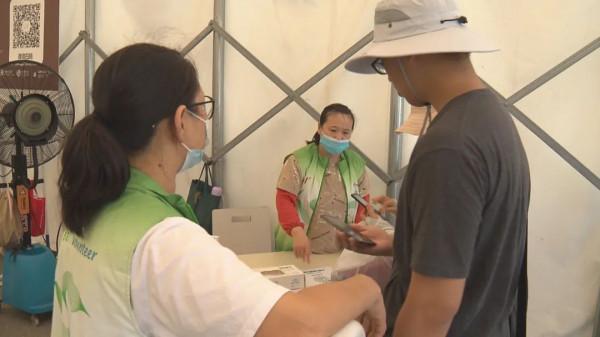 中秋小長假,金山各景點疫情防控、垃圾分類做得如何?記者實地走訪→ 中秋小長假,金山各景點疫情防控、垃圾分類做得如何?記者實地走訪→