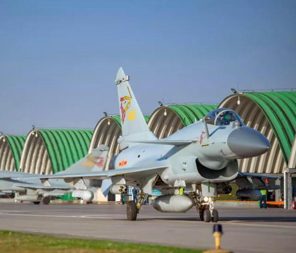 巴基斯坦殲10C對印度陣風:最大優勢是能得到預警機的有力支援 巴基斯坦殲10C對印度陣風:最大優勢是能得到預警機的有力支援