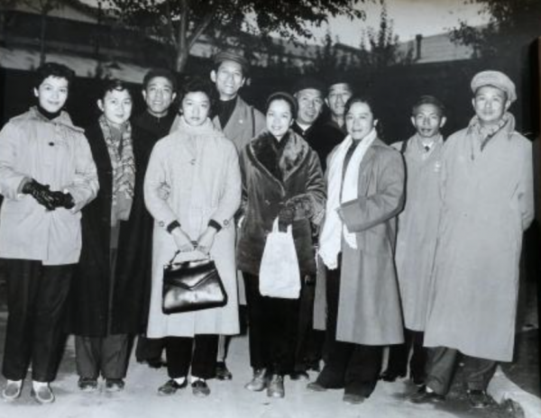 演員金迪：有幸，周總理近10次接見我，後來我52歲建立深圳衛視