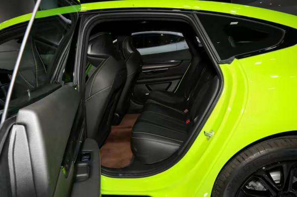 帶“剪刀門”的中型純電動轎跑—小鵬P7鵬翼版解讀