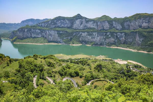 貴州國家級旅遊畫廊，斷層壁畫神秘多姿，被稱為烏江上最美畫廊