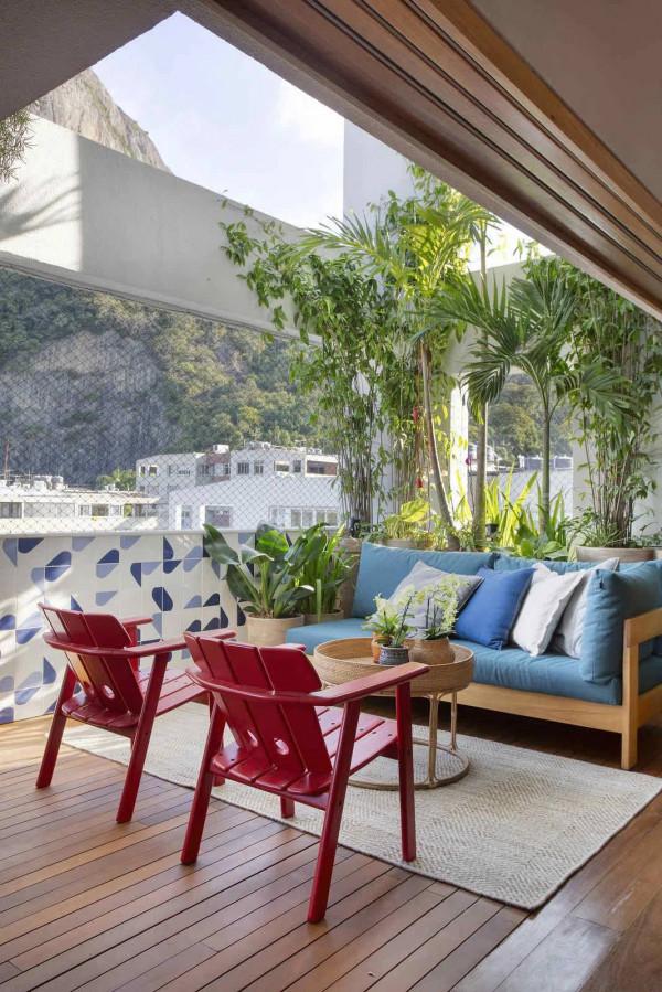 冬冷夏熱頂層改改住，露臺種花喝茶好不自在！雙人兒童房也挺方便