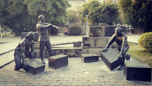 患難之交霍英東與抗美援朝，搶運關乎抗美援朝戰爭大局的黑鐵皮