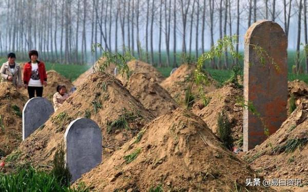 農村“舊墳”限期拆除，全國整治墳頭行動開始？今後不能隨意下葬