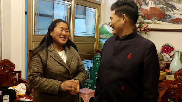 假如我是大衣哥,我會七問陳亞楠:結婚不到半年為何要賣掉婚房 假如我是大衣哥,我會七問陳亞楠:結婚不到半年為何要賣掉婚房