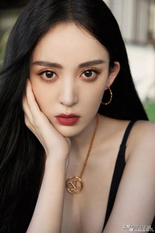 黑長直女星高圓圓、劉亦菲、楊冪、娜扎，誰是你真正的女神？