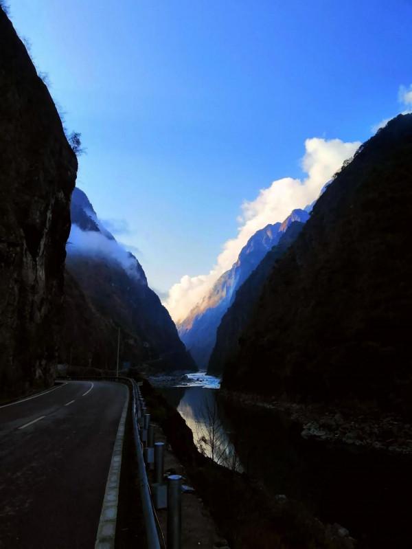 去年除夕夜，我單人單車的風雪高原歷險記