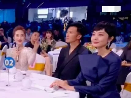 央視中秋晚會明星感情關係：一對情侶、兩對舊愛、四對“情敵”