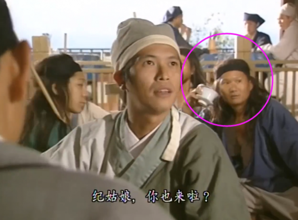 “龍套王”秦貴寶的千面人生，炸裂演技，撐起了影圈的半壁江山