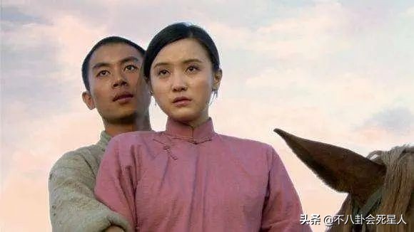 經常演夫妻的明星:長津湖雙親二搭感人至深,張嘉益閆妮國民夫妻 經常演夫妻的明星:長津湖雙親二搭感人至深,張嘉益閆妮國民夫妻