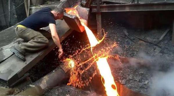 為什麼我們用手摸熔岩不會受傷？一個實驗告訴你答案