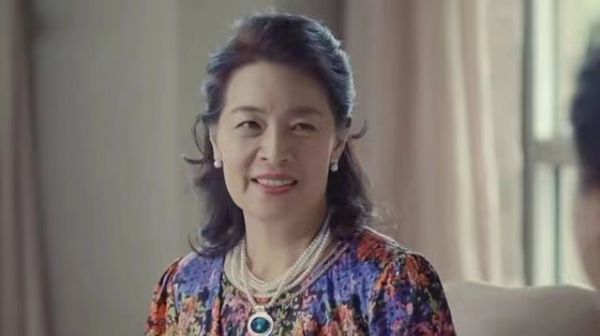 62歲知名戲骨移居日本!曬出聚會玩樂畫面,已嫁外籍老公住宅華麗 62歲知名戲骨移居日本!曬出聚會玩樂畫面,已嫁外籍老公住宅華麗