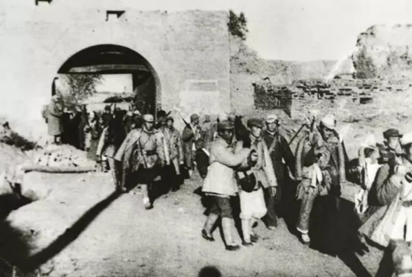 越獄、打仗、搞發明，焦裕祿到底有多猛？