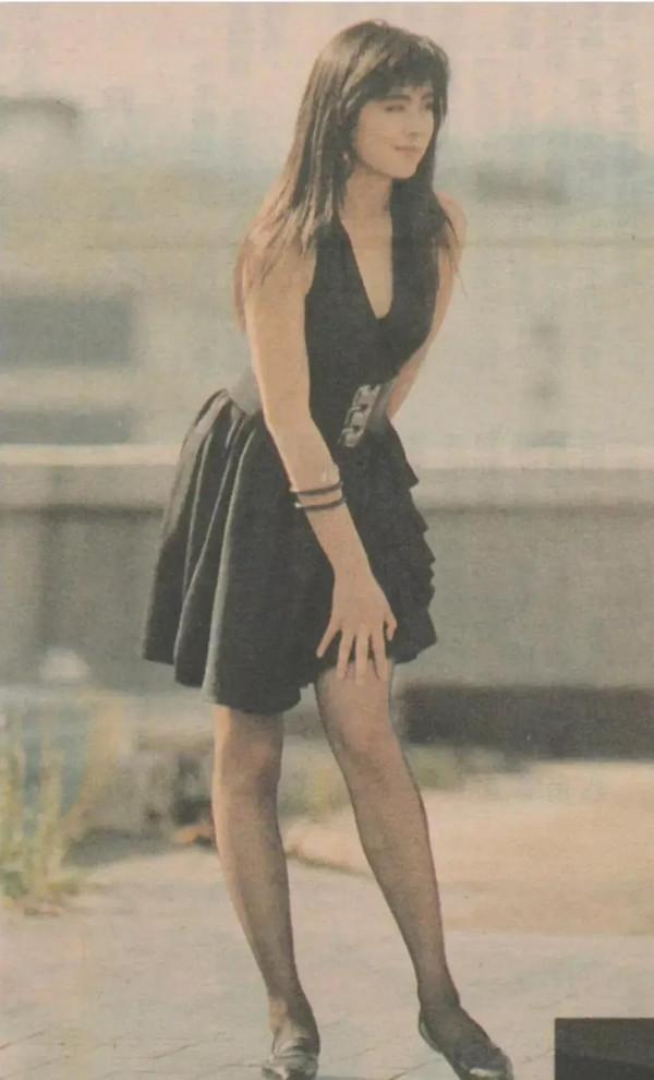 王祖賢，女神就是女神，過了這麼多年再看還是這麼經典好看