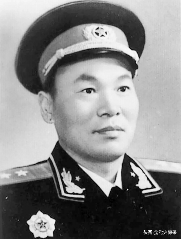 開國中將，帶出韓先楚劉震兩位開國上將，曾救徐海東一命，遊擊陝南令毛澤東刮目相看