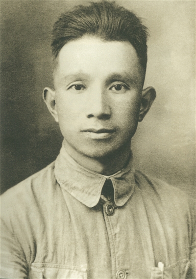 孟良崮戰役，是因為張靈甫孤軍冒進？粟裕：把敵人想得過於愚蠢