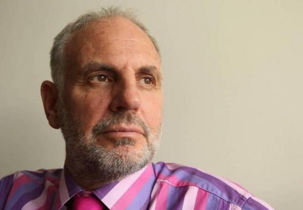 國外“死亡博士”繼安樂死艙又出自殺新品，植入體內定時殺死宿主