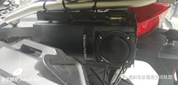 寶馬F750GS摩托，加裝哈曼卡頓/JBL藍芽音響之簡易DIY教程