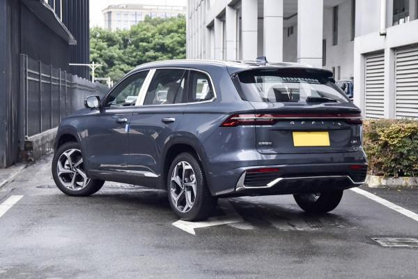 218馬力&plus;7&period;9秒破百，15&period;52萬入手中配，帶三塊大屏，星越L值嗎？