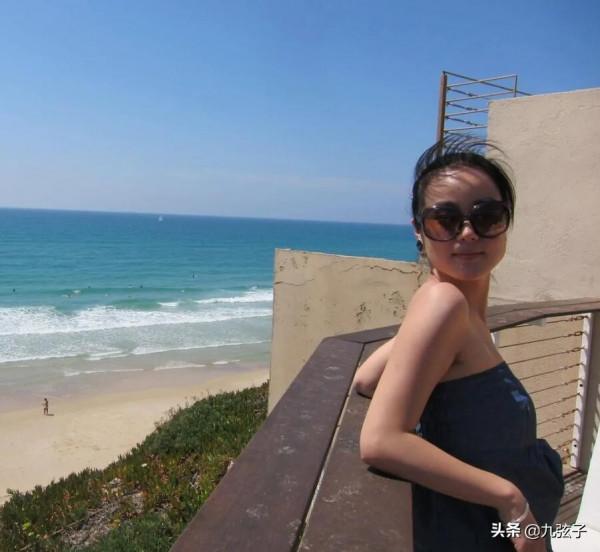 &OpenCurlyDoubleQuote;國學形象大使&rdquo;哈輝：嫁3婚大丈夫也幸福，兒女雙全情繫老公