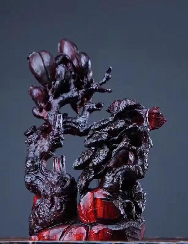 菊枝輕擺，玉蘭花開！普通木雕卻有春秋長生之意！漂亮