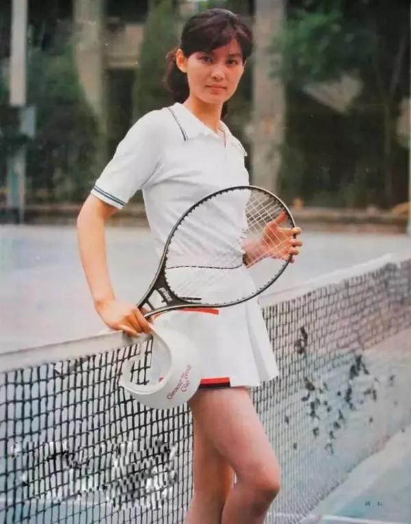 這3位“媽媽專業戶”,年輕時的容顏,是無法用言語形容的美 這3位“媽媽專業戶”,年輕時的容顏,是無法用言語形容的美