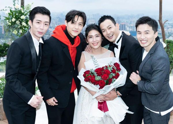 威廉合體跳《七彩棒棒堂》求婚影片曝光!改歌詞獻妻全場笑翻 威廉合體跳《七彩棒棒堂》求婚影片曝光!改歌詞獻妻全場笑翻