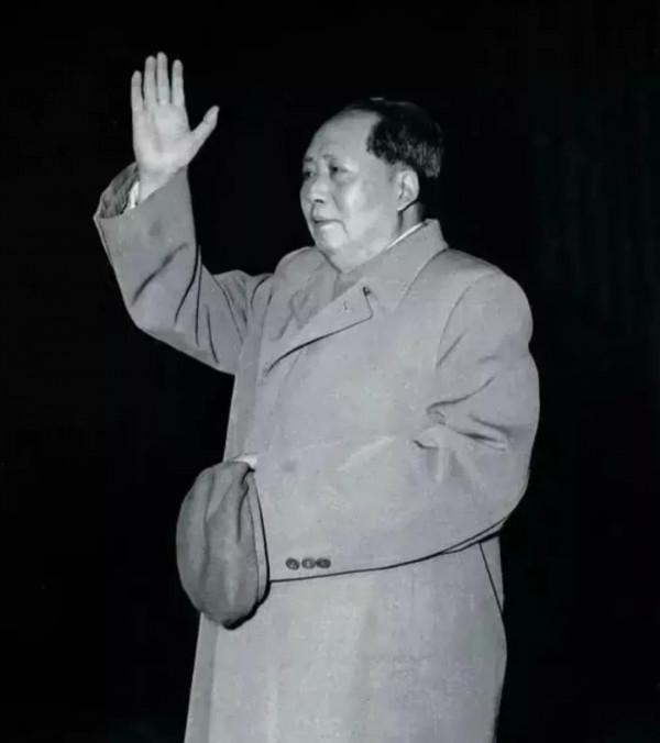 76年毛主席去世後，李敏致電高智：高叔叔，你為何還不來悼念爸爸