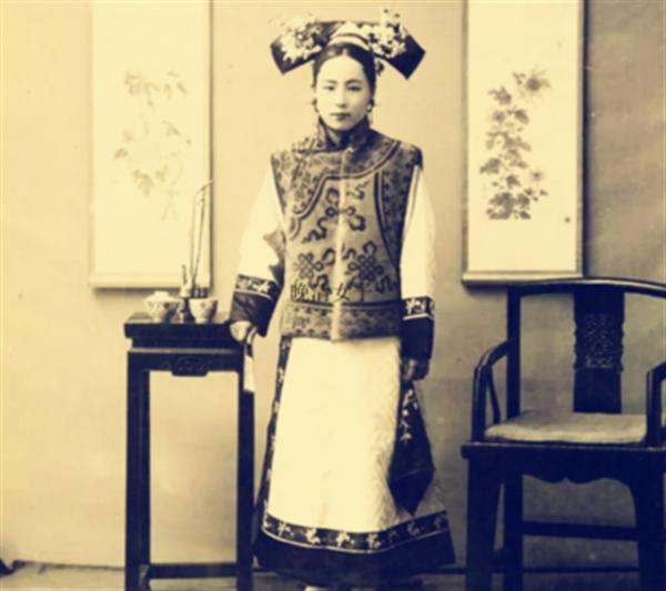 清朝後宮女子真的醜嗎?一組老照片告訴你,她們的顏值如何 清朝後宮女子真的醜嗎?一組老照片告訴你,她們的顏值如何