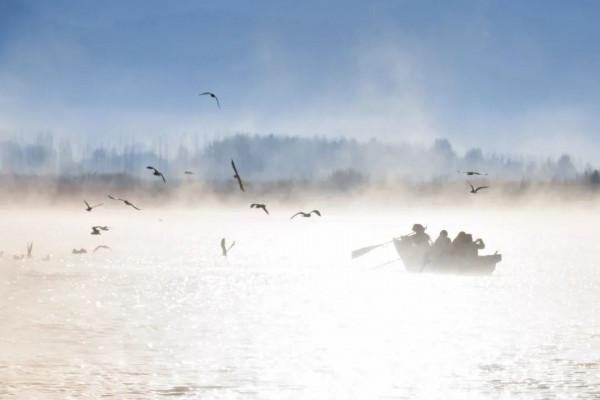 快來，瀘沽湖的冬日精靈，想和你交個朋友！