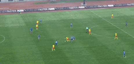 26歲蘇寧舊將梅西附體!左右兩個肋部來回穿插,如泥鰍一樣順滑 26歲蘇寧舊將梅西附體!左右兩個肋部來回穿插,如泥鰍一樣順滑