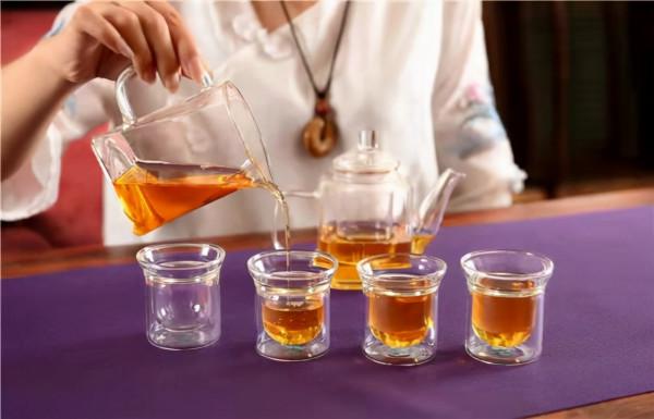 玻璃家居,生活中的那一抹晶瑩 玻璃家居,生活中的那一抹晶瑩