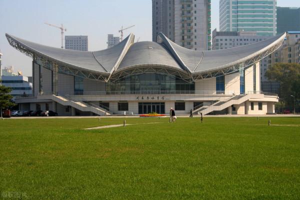 朝鮮留學生：原來中國大學體育館都比平壤國家體育館先進