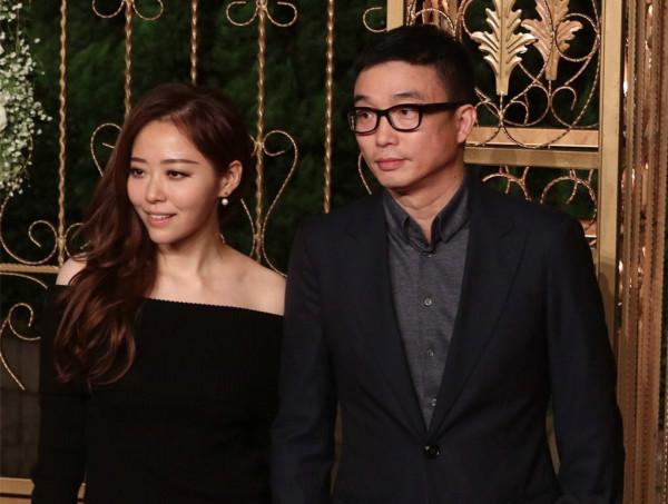 嫁給經紀人的4位藝人,黃聖依得罪星爺被雪藏,張靚穎被騙財騙色 嫁給經紀人的4位藝人,黃聖依得罪星爺被雪藏,張靚穎被騙財騙色