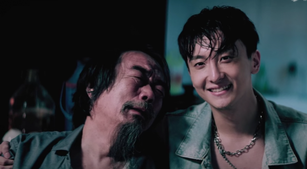 郝蕾力挺包貝爾新作,當場懟北電教授:學院出來拍爛片的也有很多 郝蕾力挺包貝爾新作,當場懟北電教授:學院出來拍爛片的也有很多