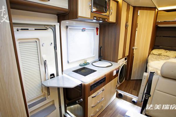 48V能源供給/初代網紅平頭卡車 法美瑞海角7號全系房車震撼亮相 48V能源供給/初代網紅平頭卡車 法美瑞海角7號全系房車震撼亮相