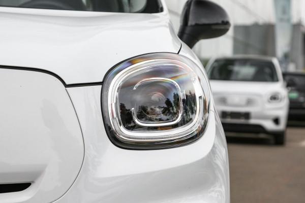 買菜接娃“神器”,零跑T03續航超400km,搭載多項智慧配置 買菜接娃“神器”,零跑T03續航超400km,搭載多項智慧配置