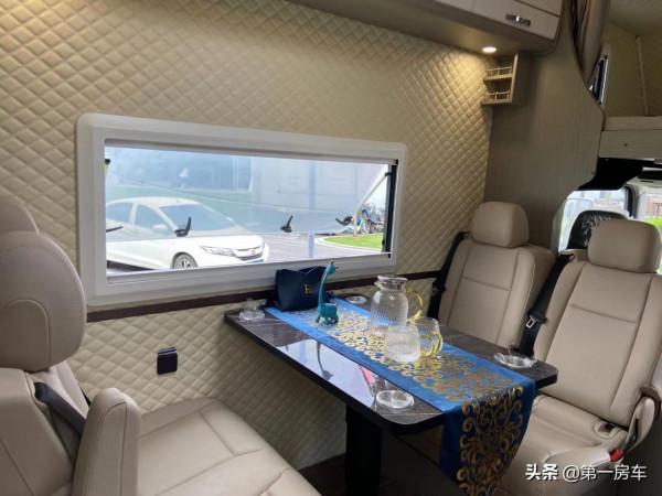 1200AH鋰電800W太陽能，配置到頭！H500輕卡房車“網紅1號”詳解