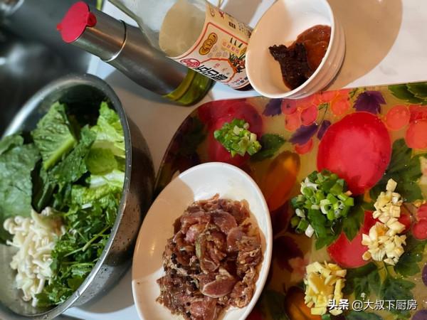 很四川！水煮肉片原來這麼簡單，麻辣味十足，色香味俱全